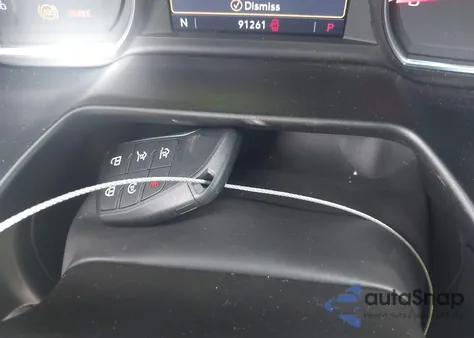 2021 Chevrolet Suburban 2Wd Rst z USA, uszkodzony, nr VIN 1GNSCEKDXMR222129